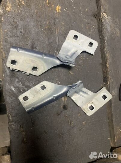 Петли капота Renault Megan 2