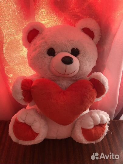 Плюшевый мишка белый