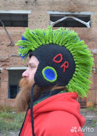 Мужская вязаная шапка 