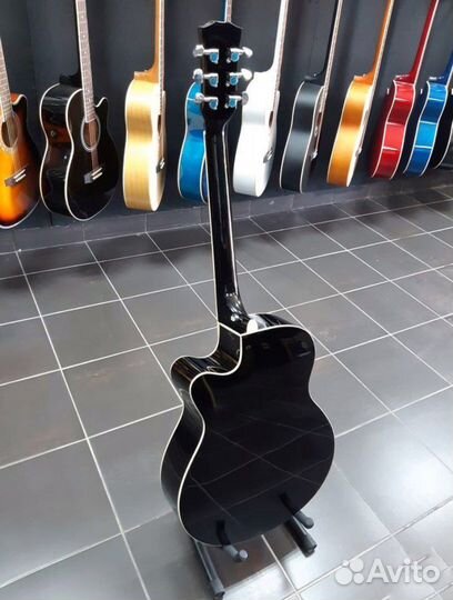 Гитара новая + чехол