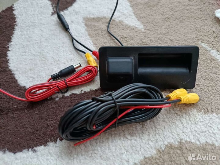 Камера заднего вида в ручку багажника Volkswagen