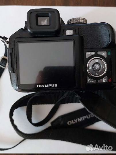 Зеркальный фотоаппарат Olympus sp-560uz