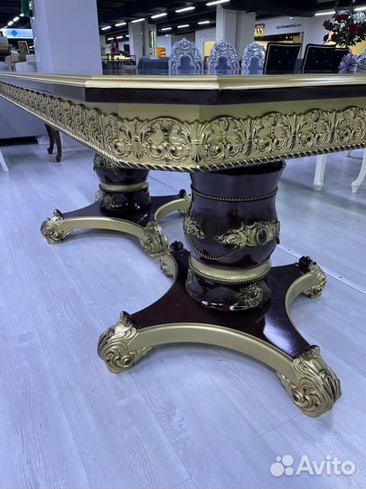Голд стол гостиный большой