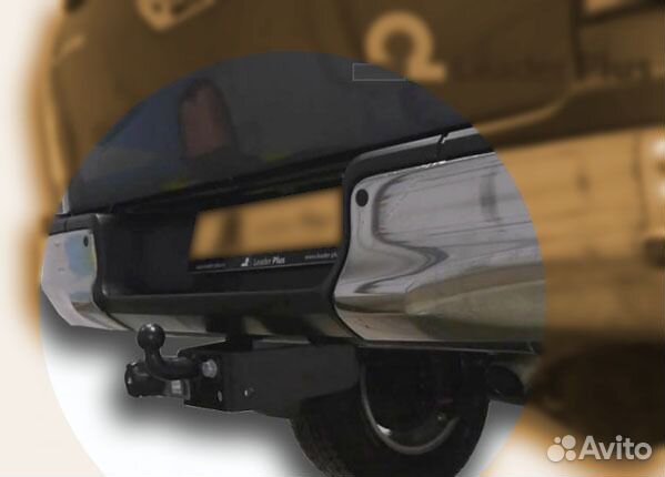 Фаркоп Toyota Hilux 2015- от Leader