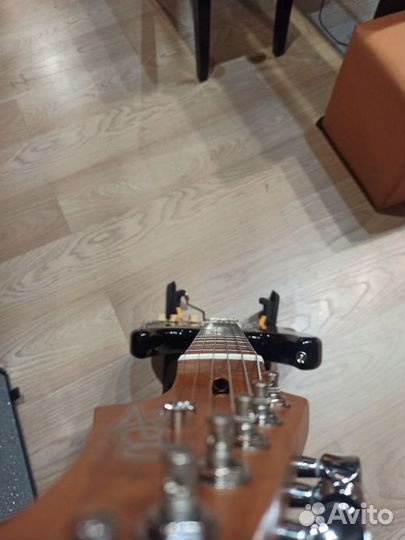 Электрогитара JET JS-300 SB