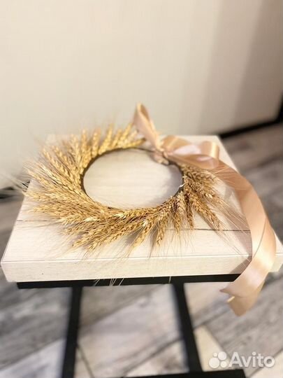 Венок на голову из пшеницы