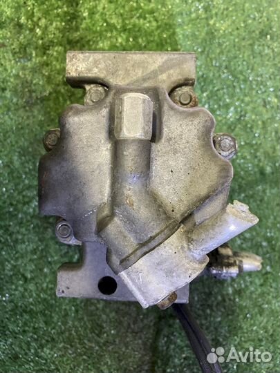 Компрессор кондиционера KL Mazda 626 N13A0AH4