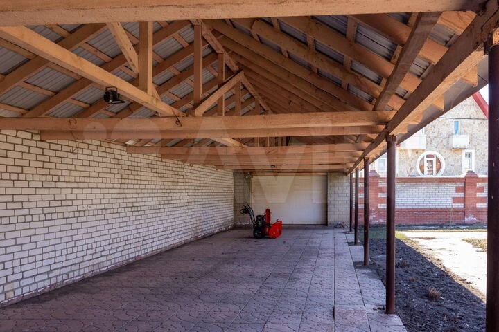 Дом 400 м² на участке 15 сот.