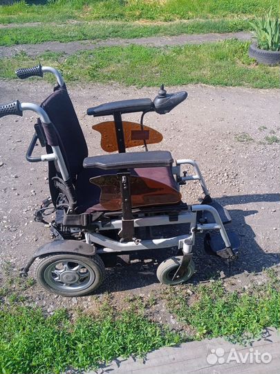 Кресло-коляска с электроприводом KY 122 L