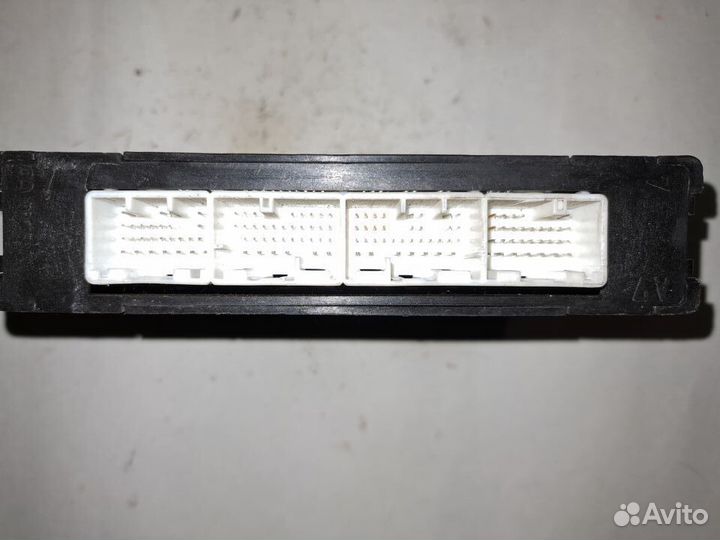 Блок Subaru Impreza 2.0 (22765AC360)