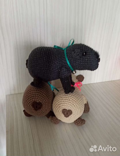 Вязаная игрушка капибара
