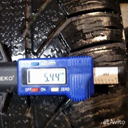 Semperit Master-Grip 2 215/60 R17