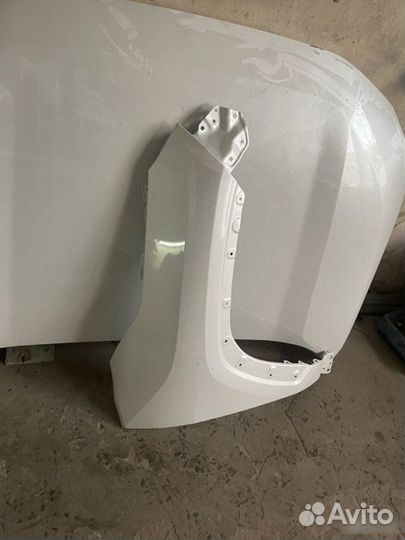 Крыло переднее правое Toyota Rav4