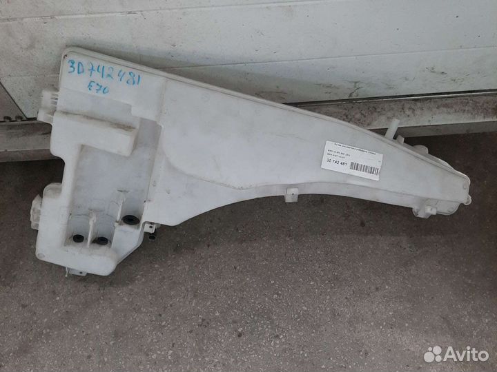 Бачок амывателя лоб стекла