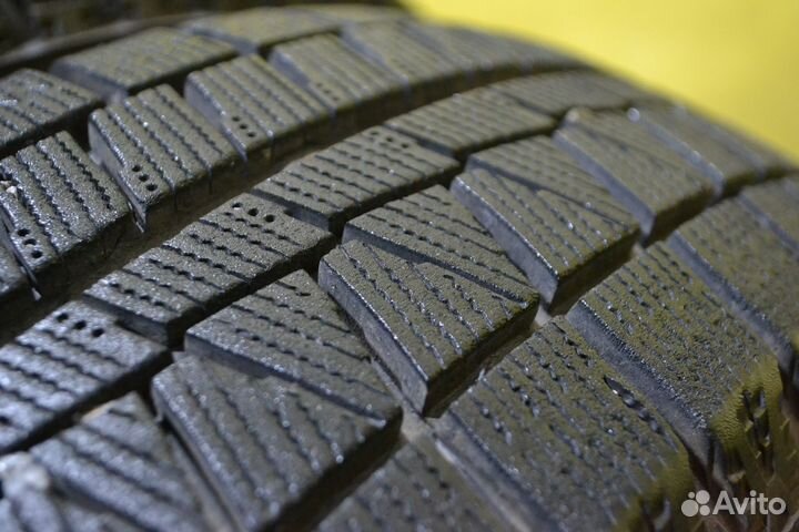 Bridgestone Blizzak Revo GZ 175/65 R14