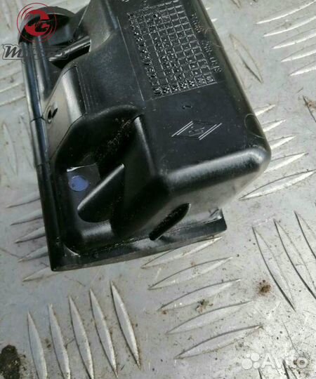 Пепельница volkswagen passat b5 (1996-2001) 0.0 3b0857989a