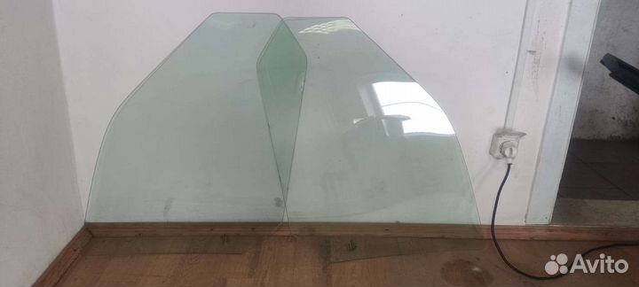 Передние стекла 2110