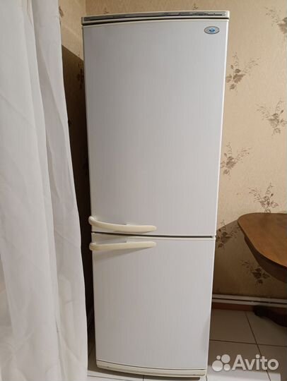 Двухкамерный холодильник Минск б/у