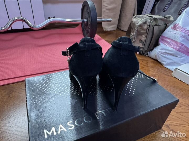 Туфли женские 37 размер замшевые