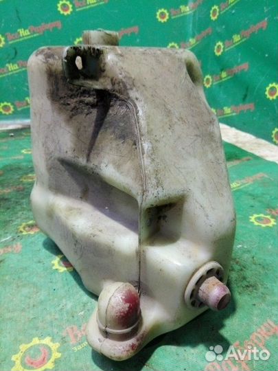 Бачок омывателя Mazda 626 хэтчбек 115 Л.С. 1992