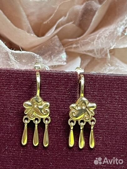 Золотые серьги