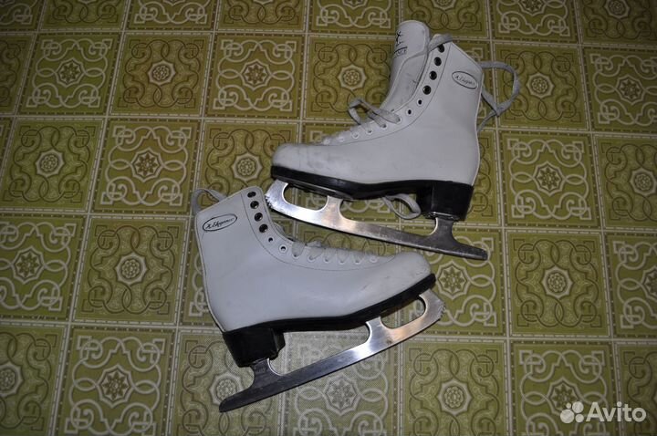 Коньки 35р
