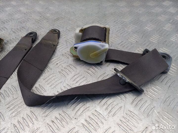 Ремень безопасности задний Land Rover Range Rover