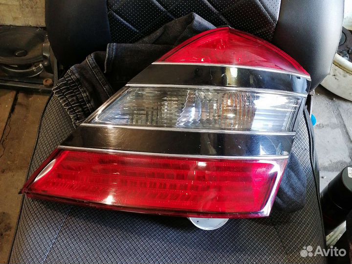 Фонарь задний Правый Mercedes Benz S-Class w221