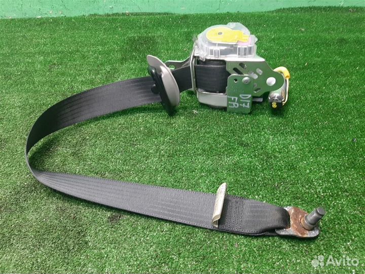 Ремень безопасности передний правый Lexus RX400H