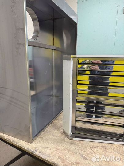 Зонт вытяжной с жироуловителем