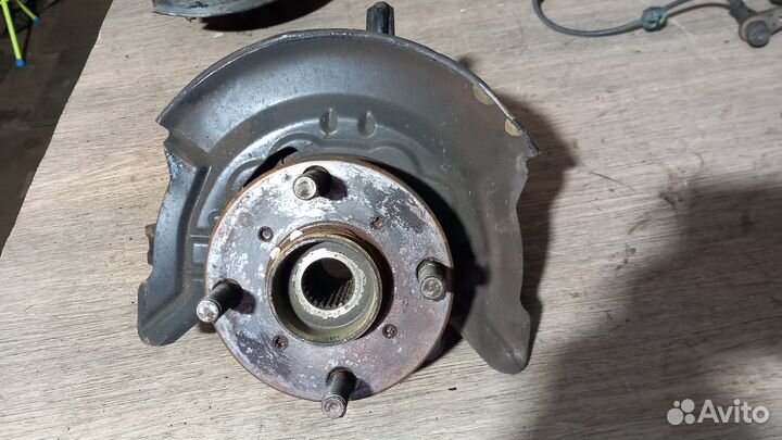 Bb 2005-2016 кулак ступица передняя левая