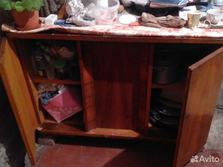 Ретро стол тумба