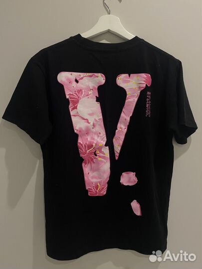 Футболка Vlone sakura
