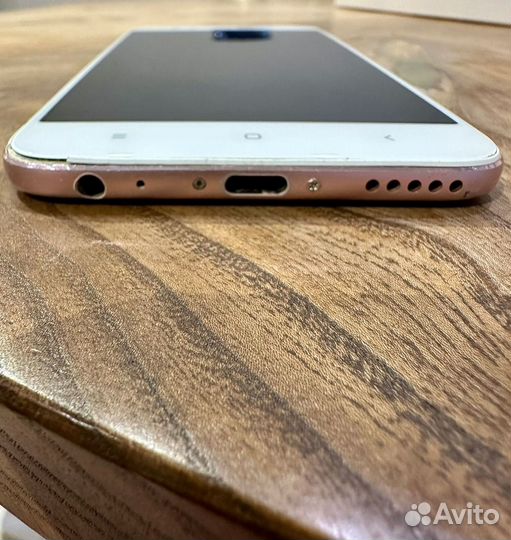 Xiaomi Mi A1 Android One, 4/64 ГБ