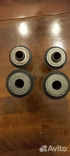 Комплект сайлентблоков подрамника для nissan