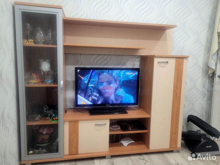 Стенка в гостиную бу