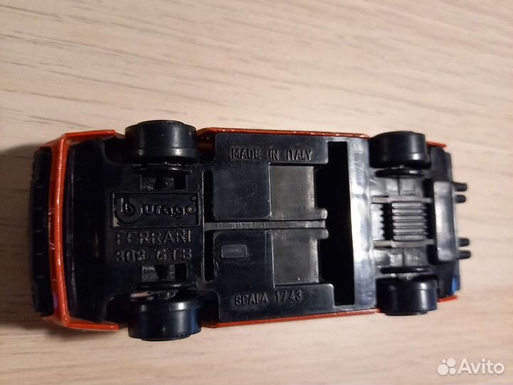 Модель bburago 1:43