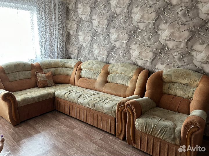 Угловой диван бу