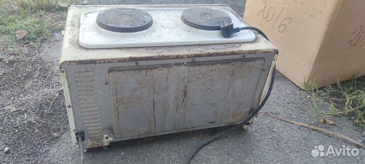 Продается электро печь со встроенной духовкой