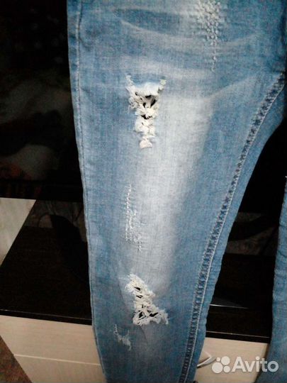 Джинсы женские
