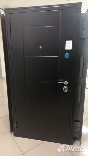 Входная дверь