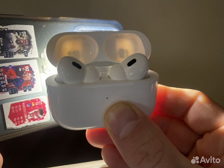 Наушник Apple AirPods Pro 2
