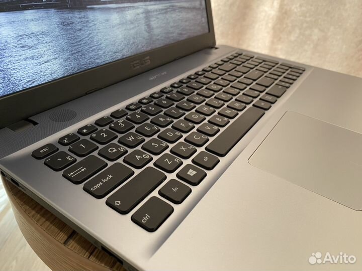 Ноутбук Asus 15,6 (Стандарт)