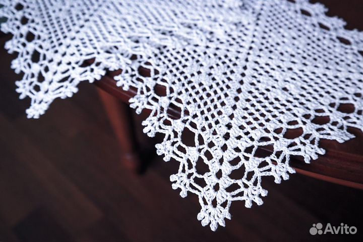 Интерьерные вязаные салфетки