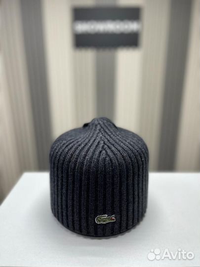 Шапка Lacoste в разных цветах