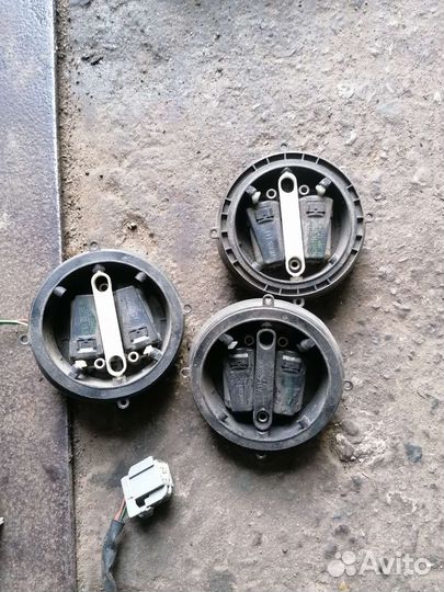 Моторчик зеркала фокус 2