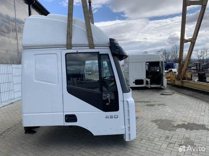 504261597 Кабина Iveco Stralis