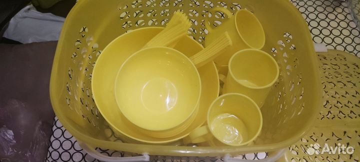 Набор для пикника в корзине