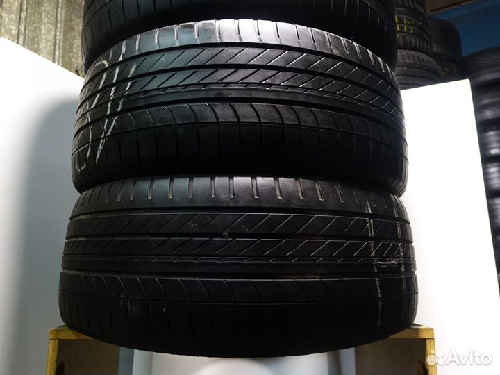 Goodyear Eagle F1 Asymmetric SUV 4x4 295/40 R22