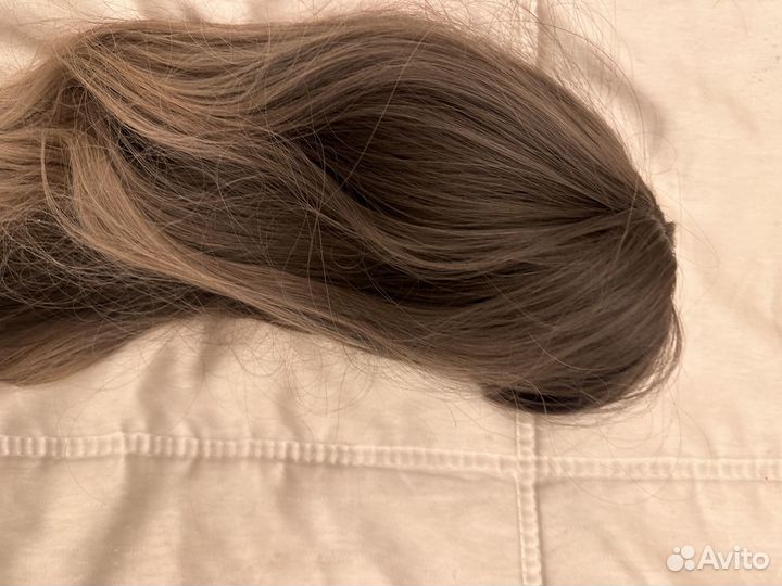 Парик светло-коричневый